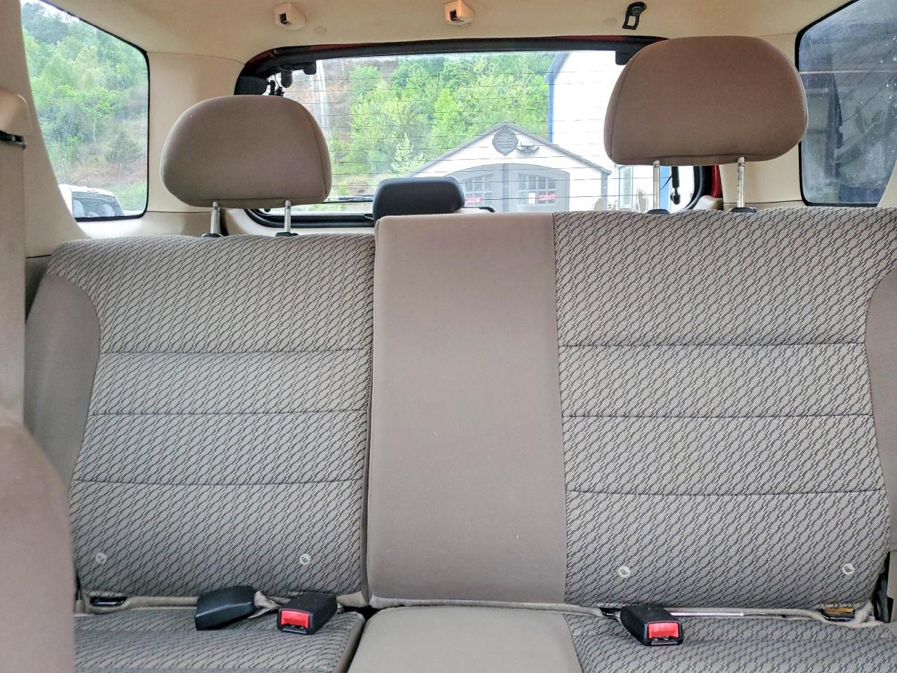 2003 FORD ESCAPE XLT photo 10