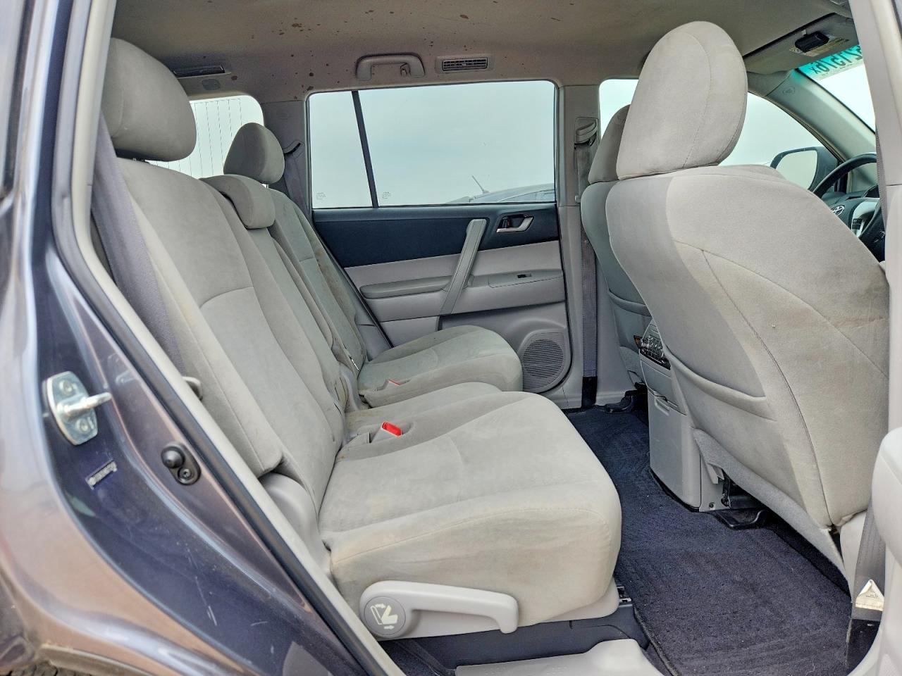 2013 TOYOTA HIGHLANDER PLUS photo 31