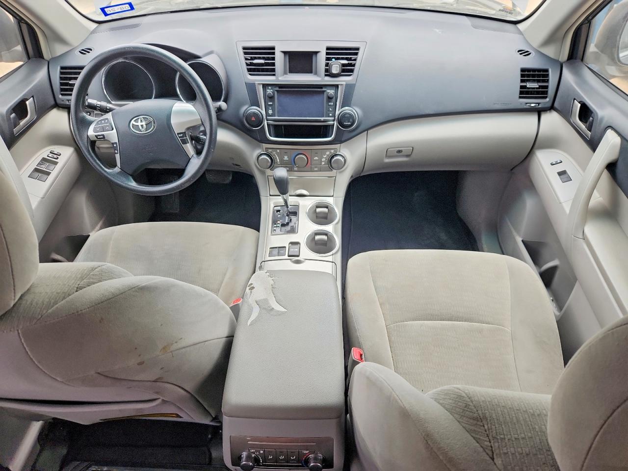2013 TOYOTA HIGHLANDER PLUS photo 22