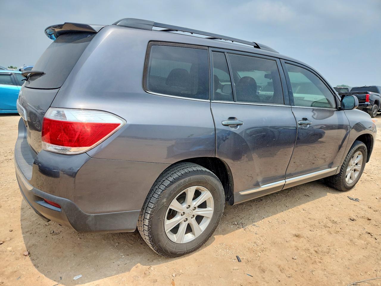 2013 TOYOTA HIGHLANDER PLUS photo 7