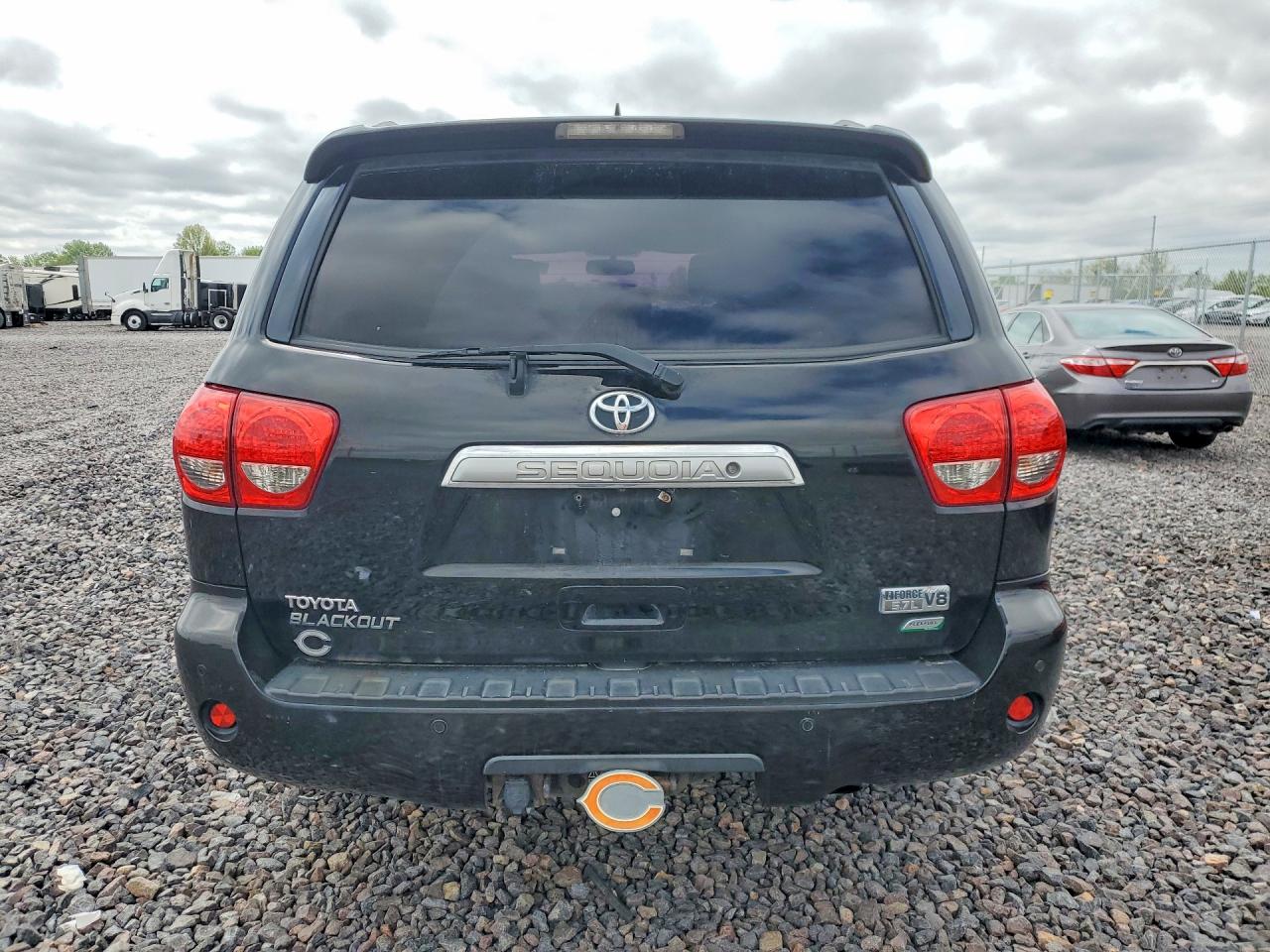 2010 TOYOTA SEQUOIA PLATINUM photo 16