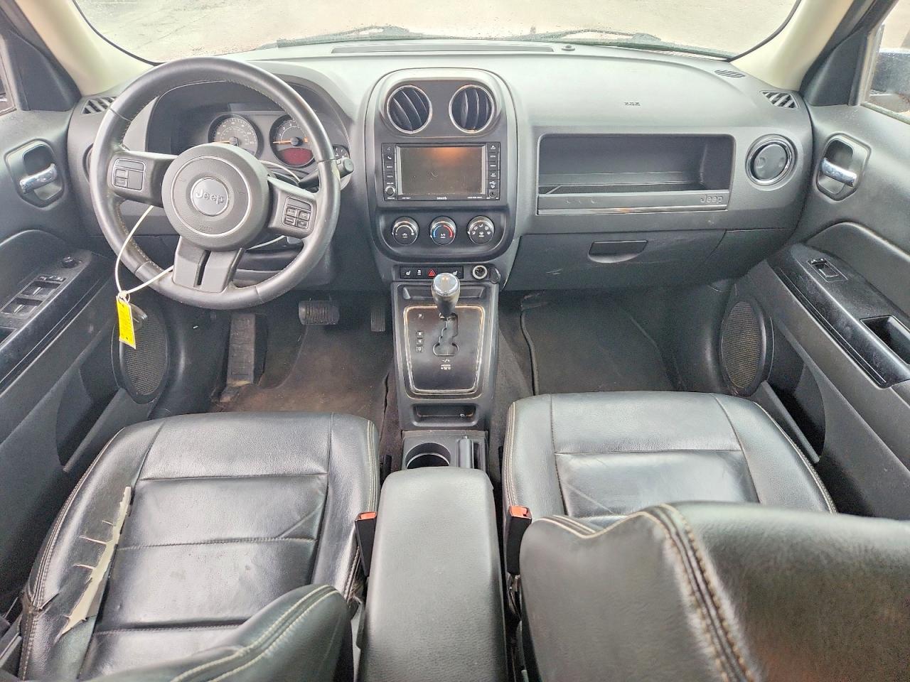2017 JEEP PATRIOT LATITUDE photo 8