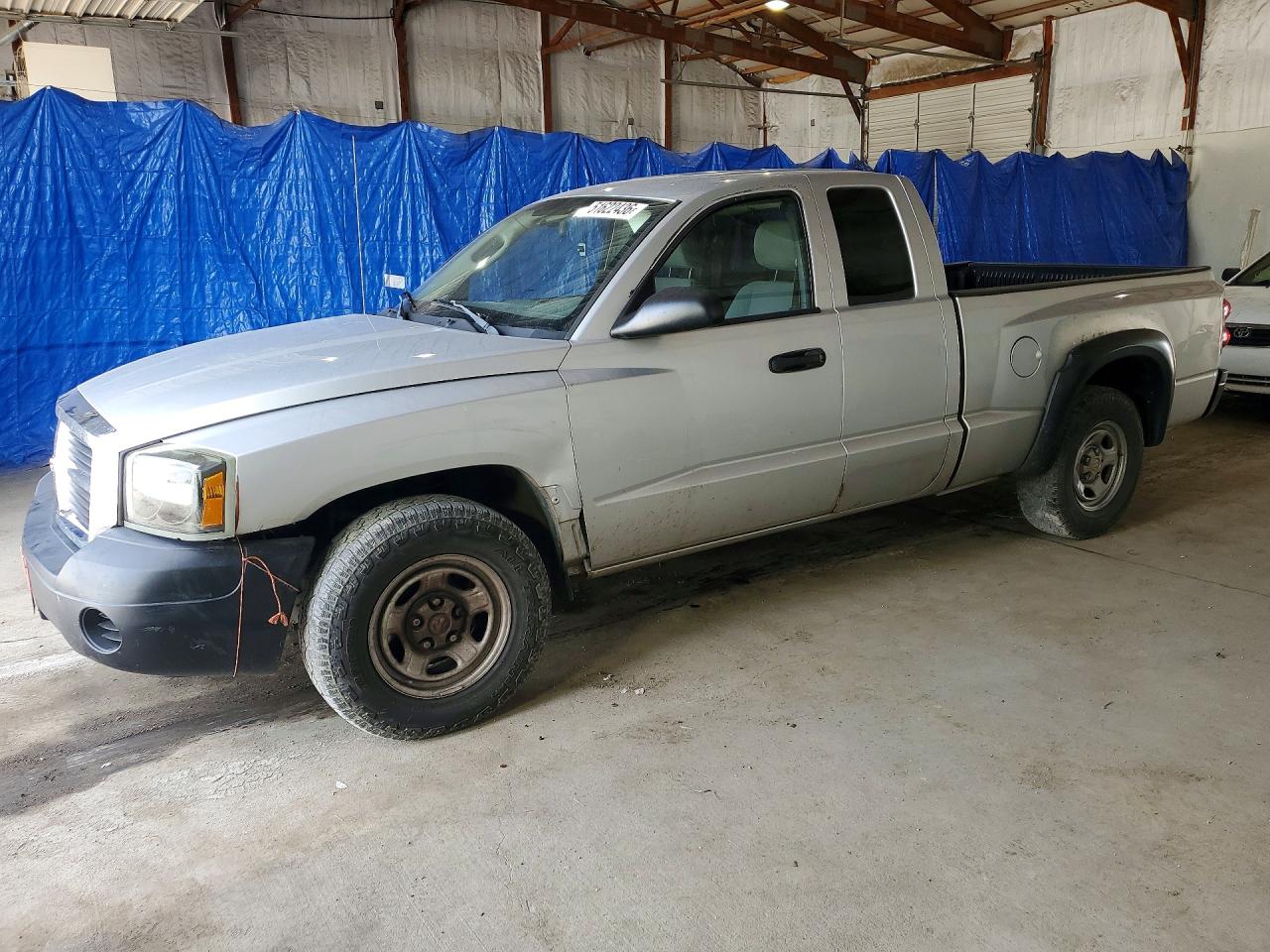 2005 DODGE DAKOTA