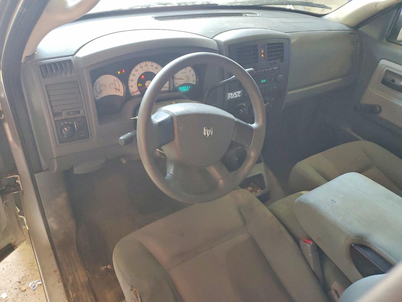 2005 DODGE DAKOTA photo 22