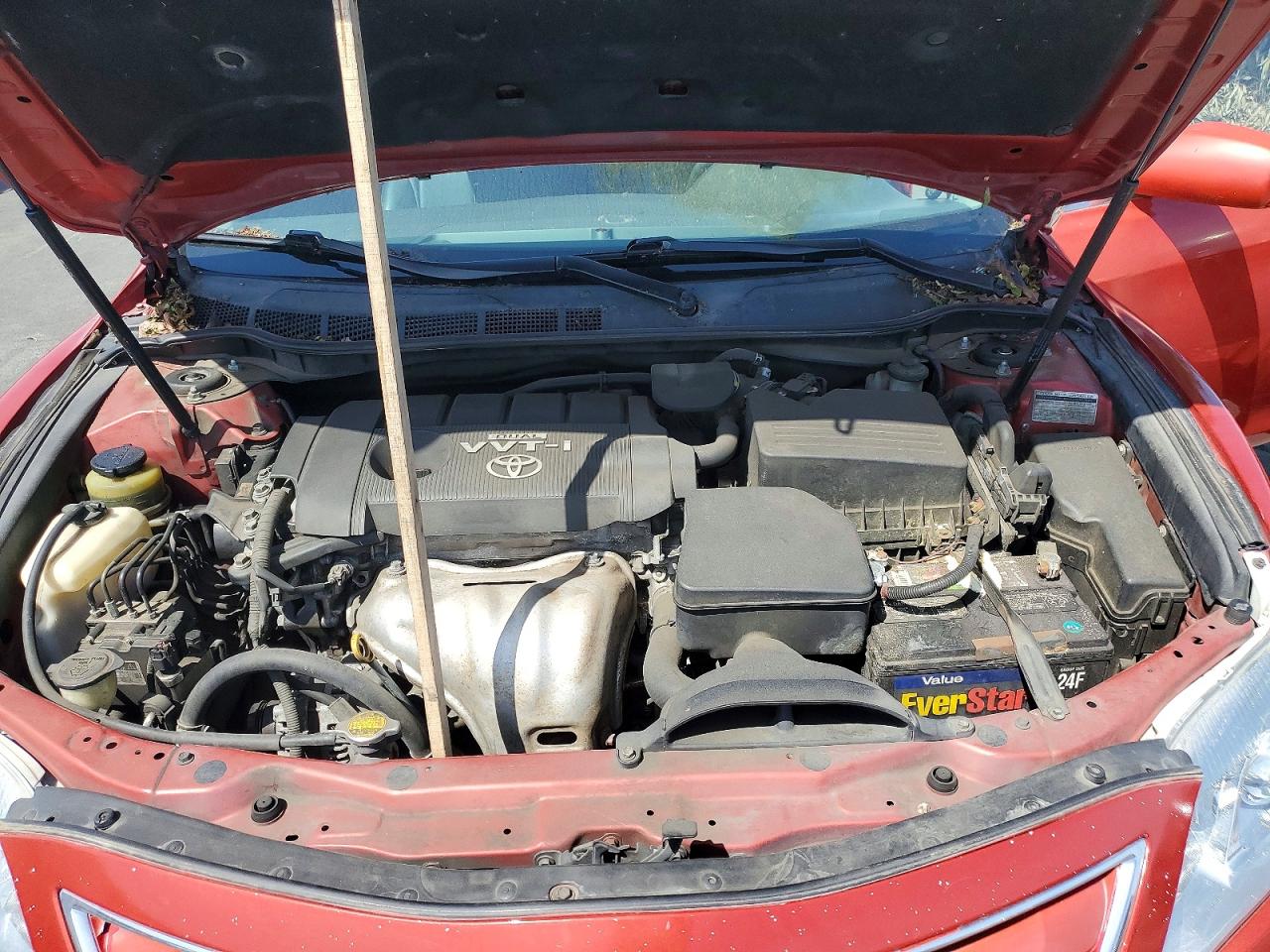 2010 TOYOTA CAMRY LE photo 21