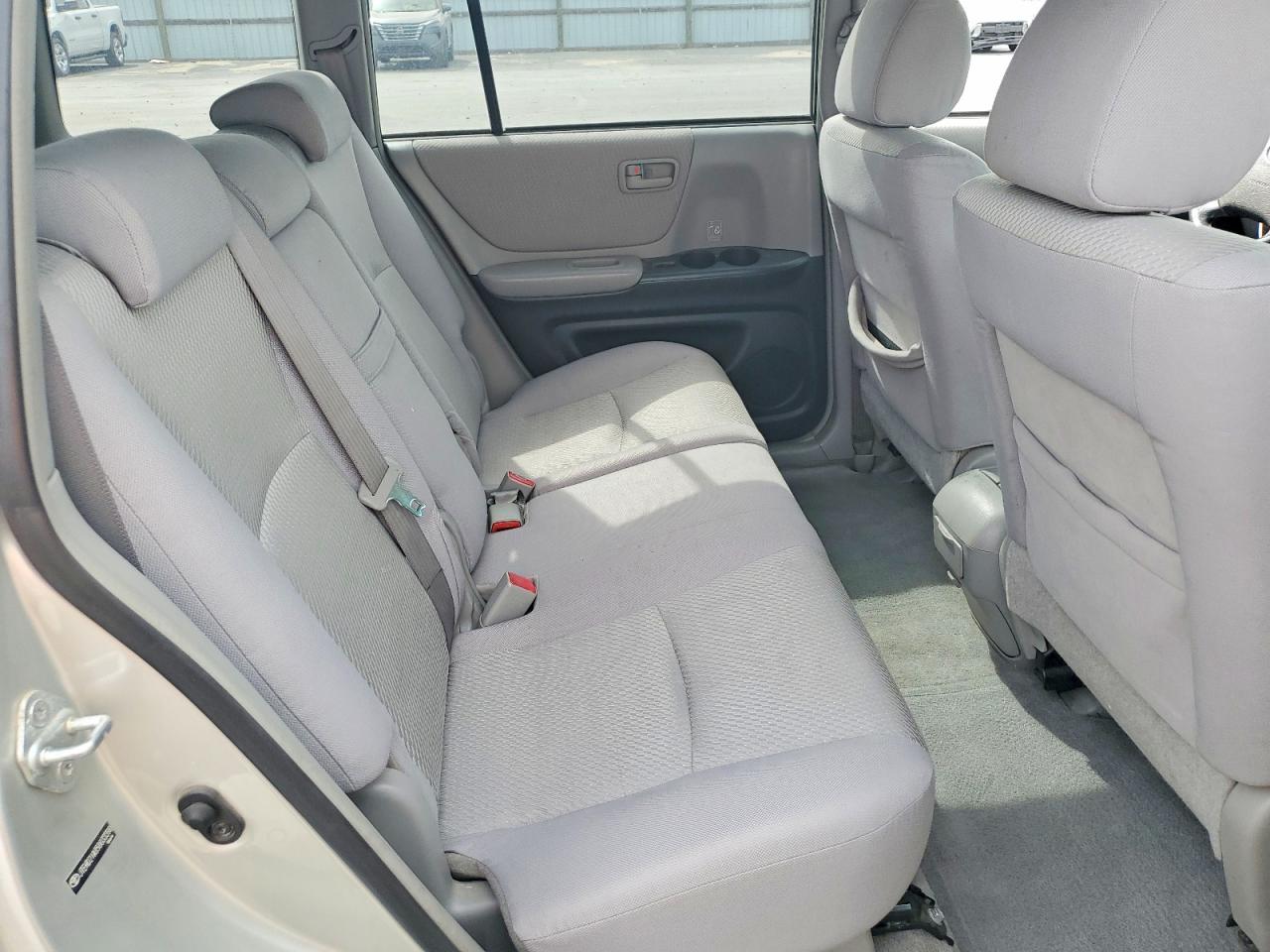 2005 TOYOTA HIGHLANDER BASE photo 21