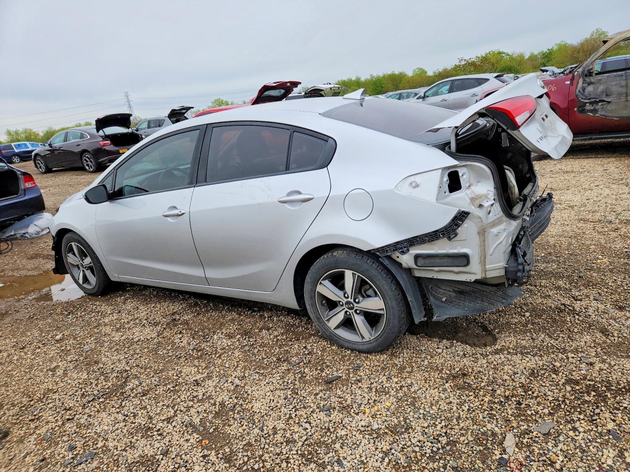 2018 KIA FORTE LX photo 2