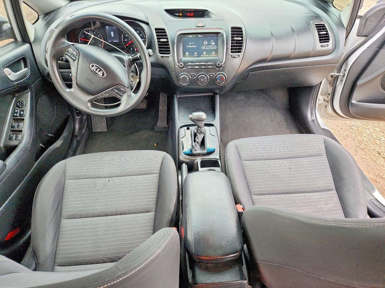 2018 KIA FORTE LX photo 8