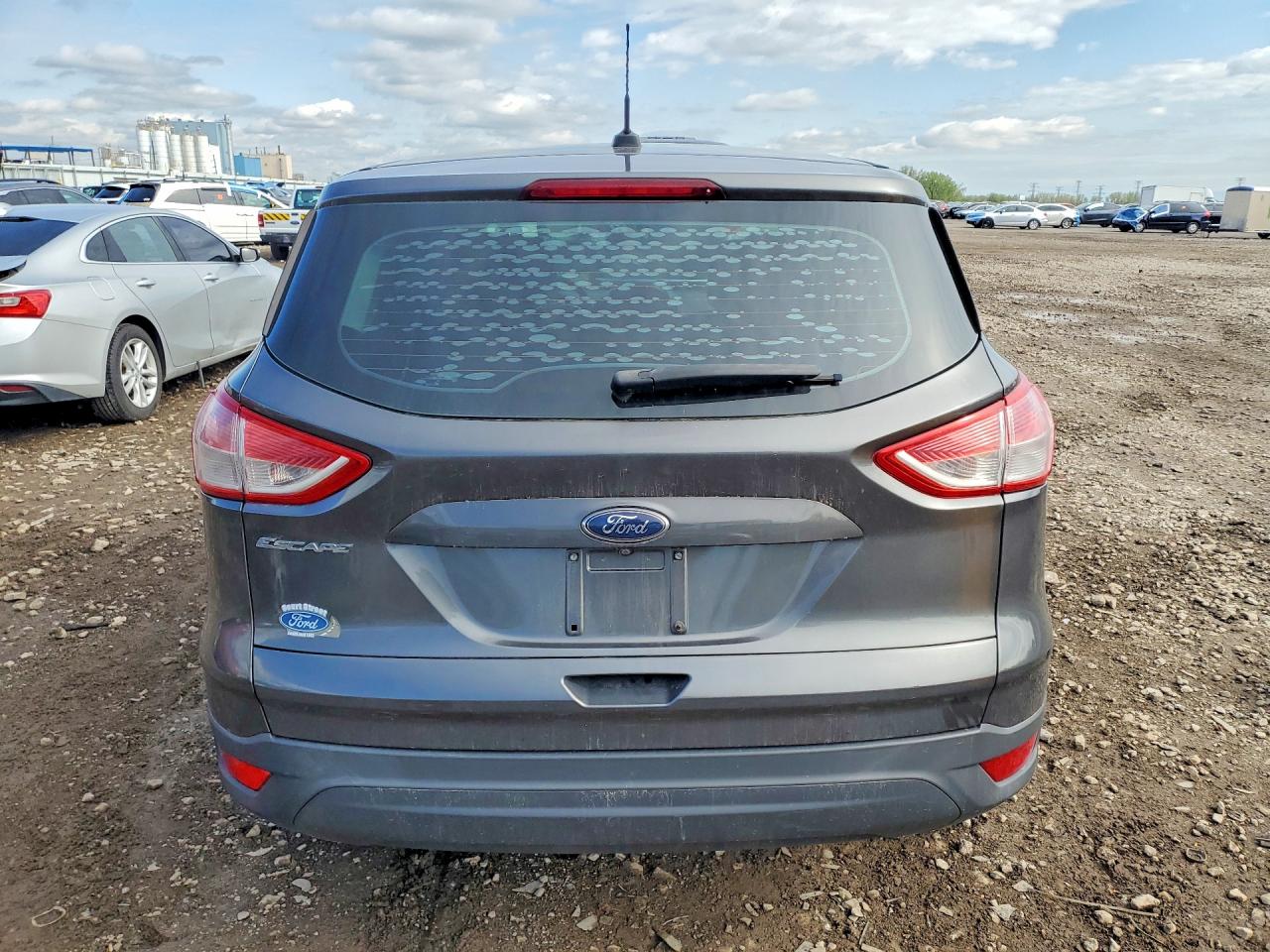 2015 FORD ESCAPE S photo 11