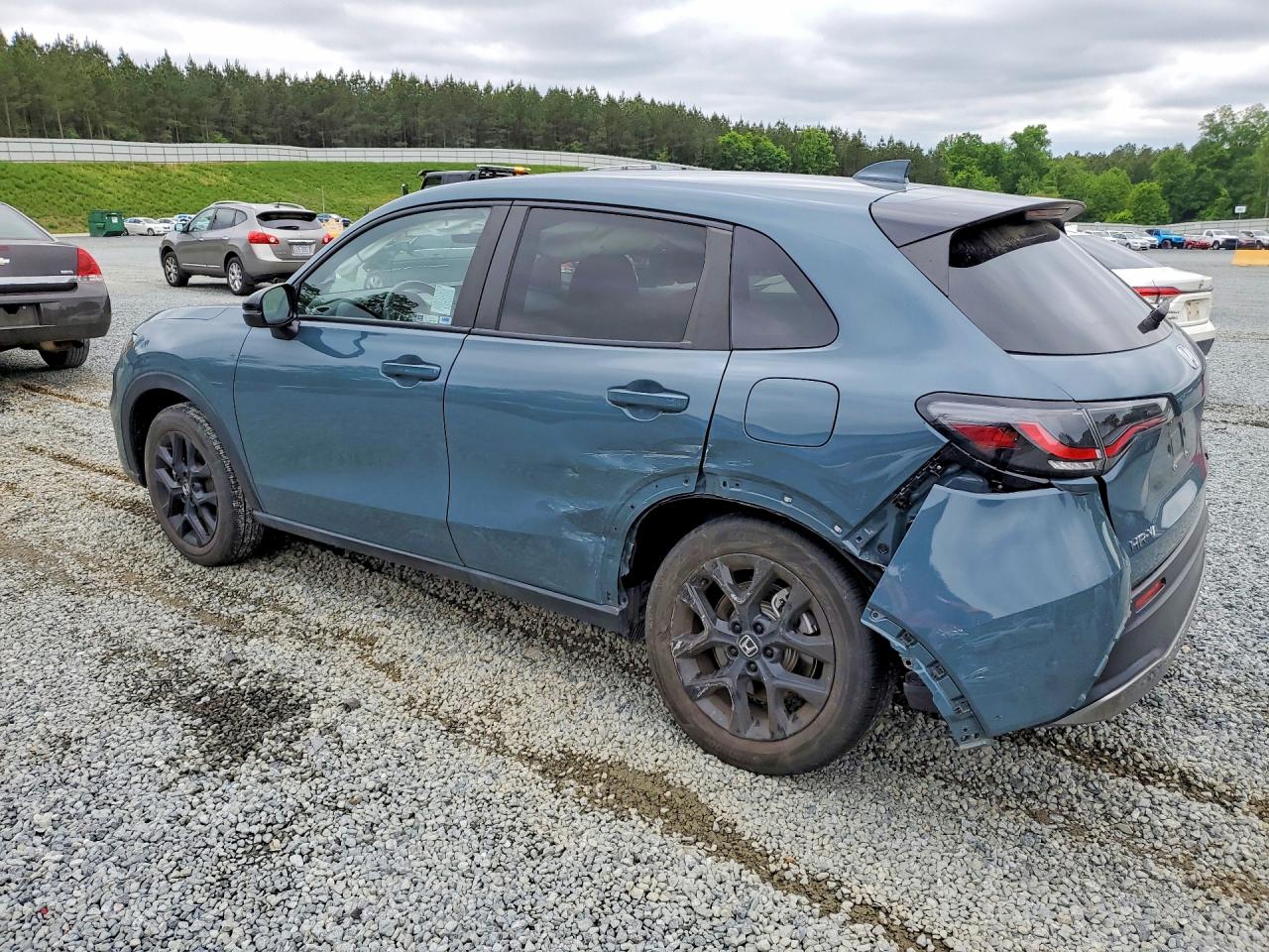 2024 HONDA HR-V SPORT photo 2