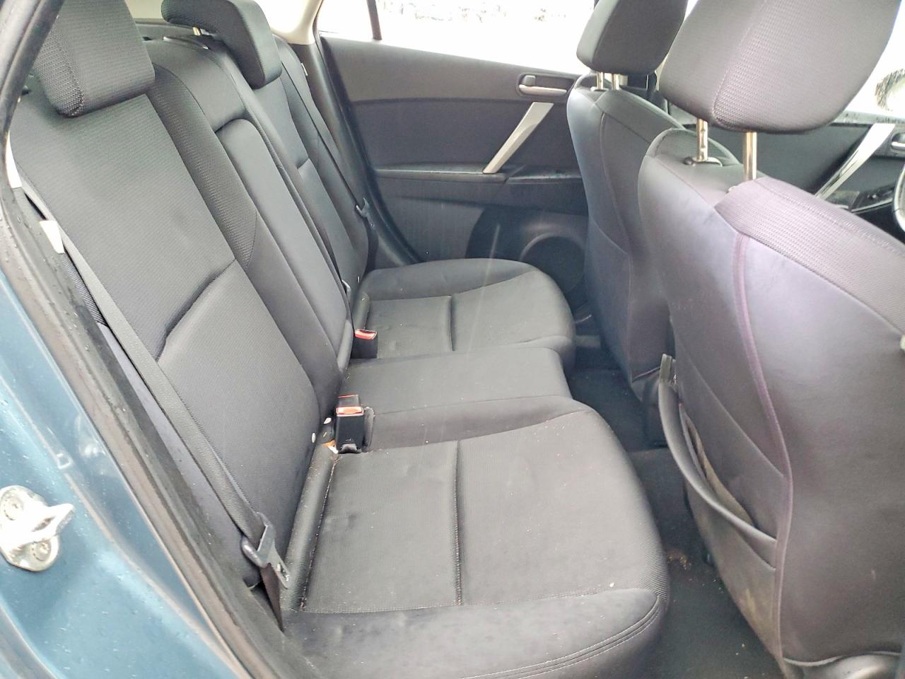 2010 MAZDA 3 S photo 28