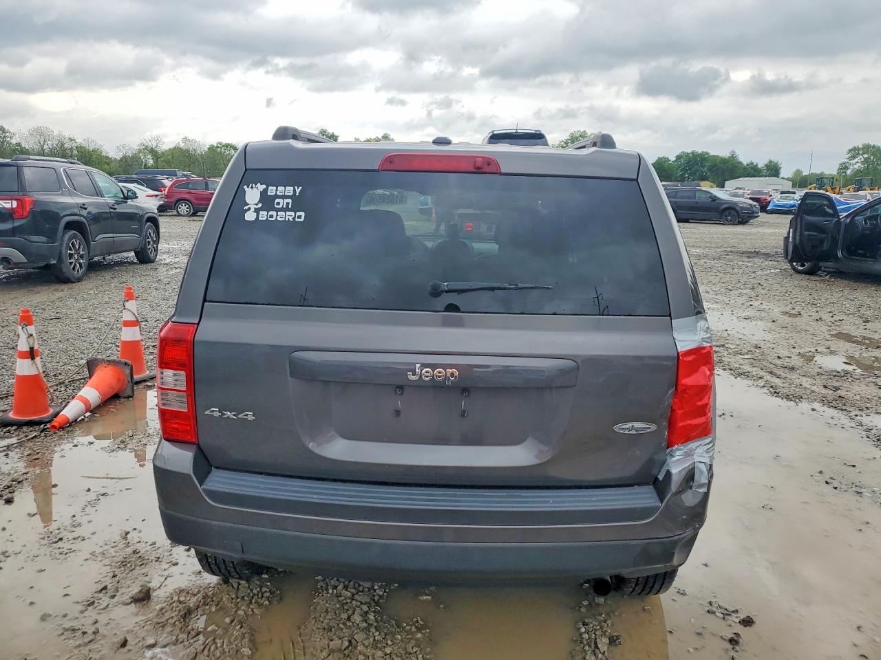 2015 JEEP PATRIOT LATITUDE photo 11