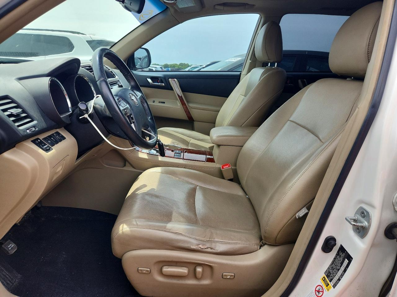 2013 TOYOTA HIGHLANDER LIMITED photo 13