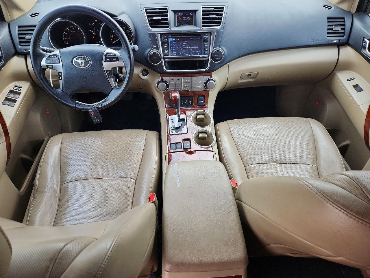 2013 TOYOTA HIGHLANDER LIMITED photo 15