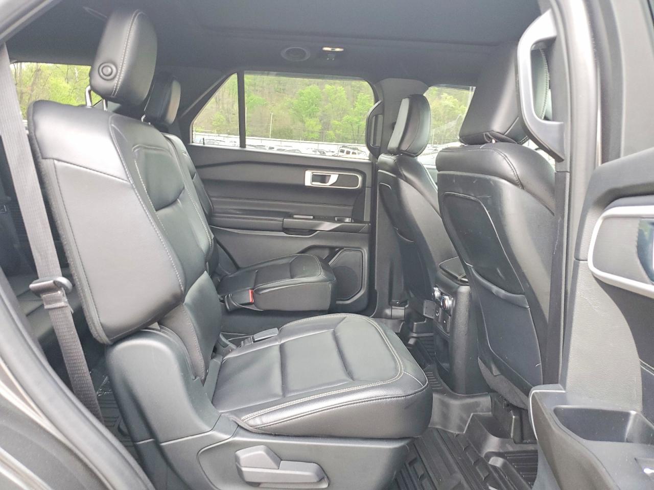 2020 FORD EXPLORER XLT photo 21