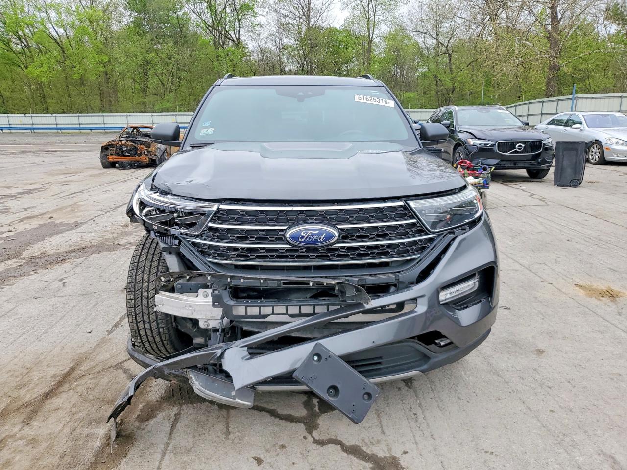 2020 FORD EXPLORER XLT photo 9