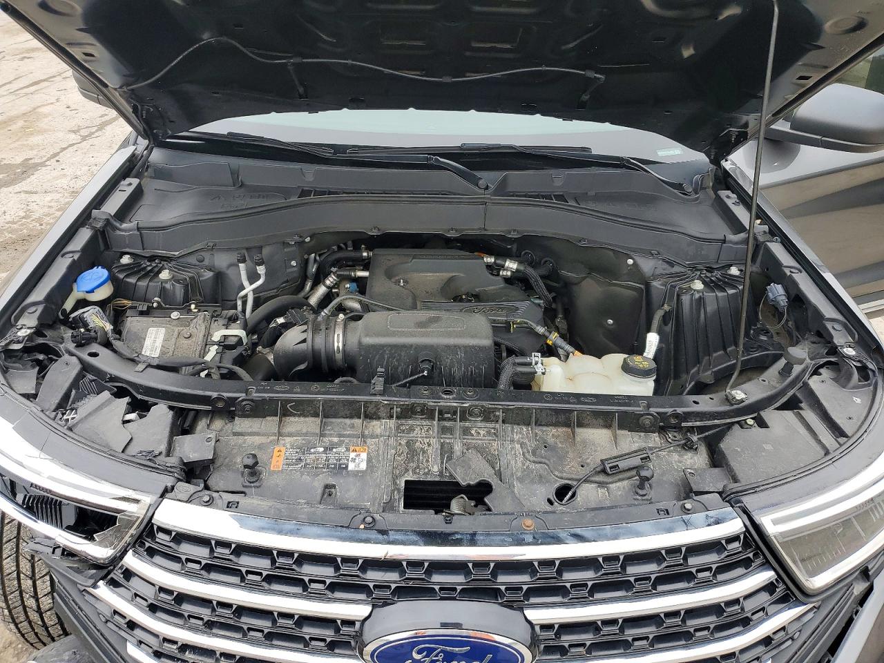 2020 FORD EXPLORER XLT photo 23