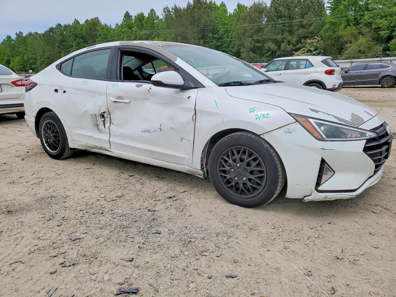 2020 HYUNDAI ELANTRA SE photo 10