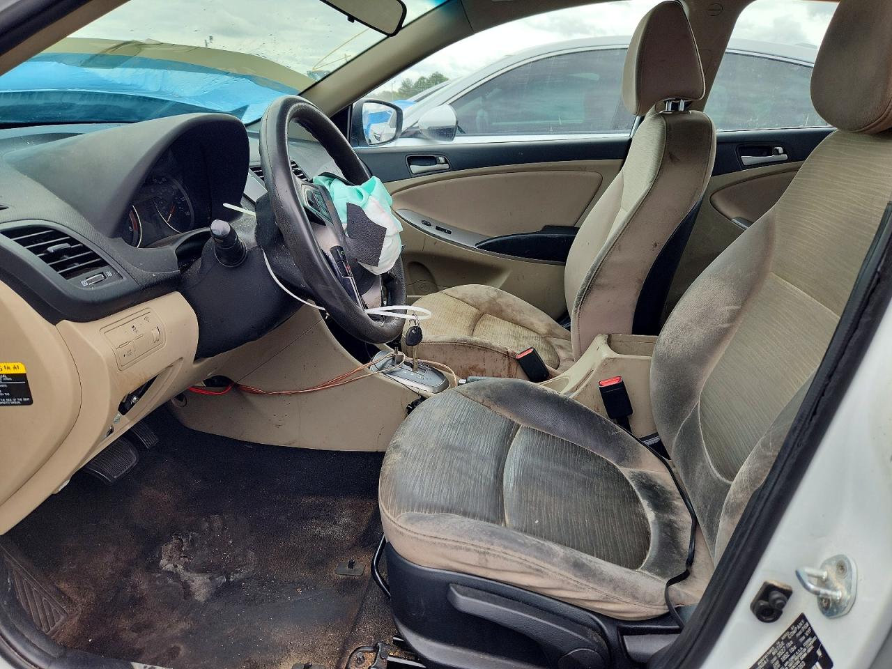2017 HYUNDAI ACCENT SE photo 7