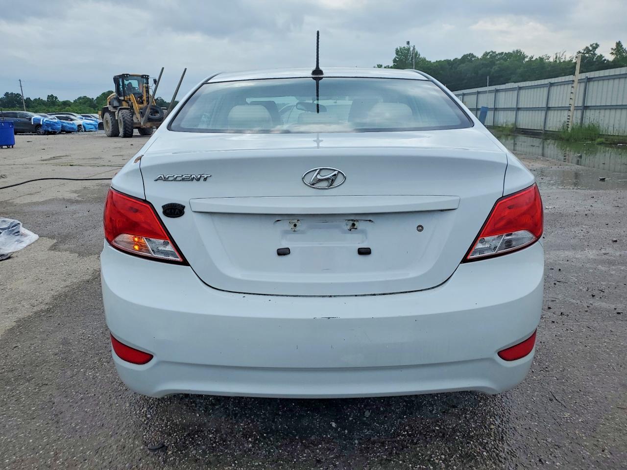 2017 HYUNDAI ACCENT SE photo 6
