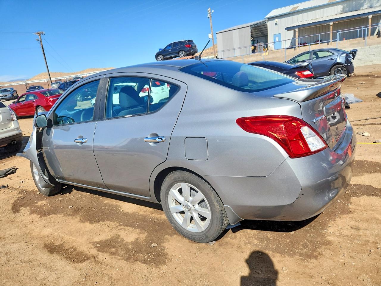 2014 NISSAN VERSA 1.6 SV photo 3