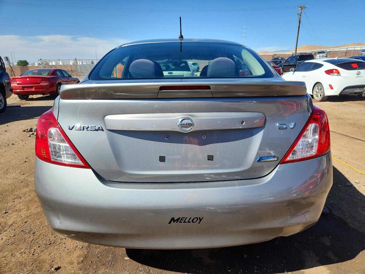 2014 NISSAN VERSA 1.6 SV photo 11
