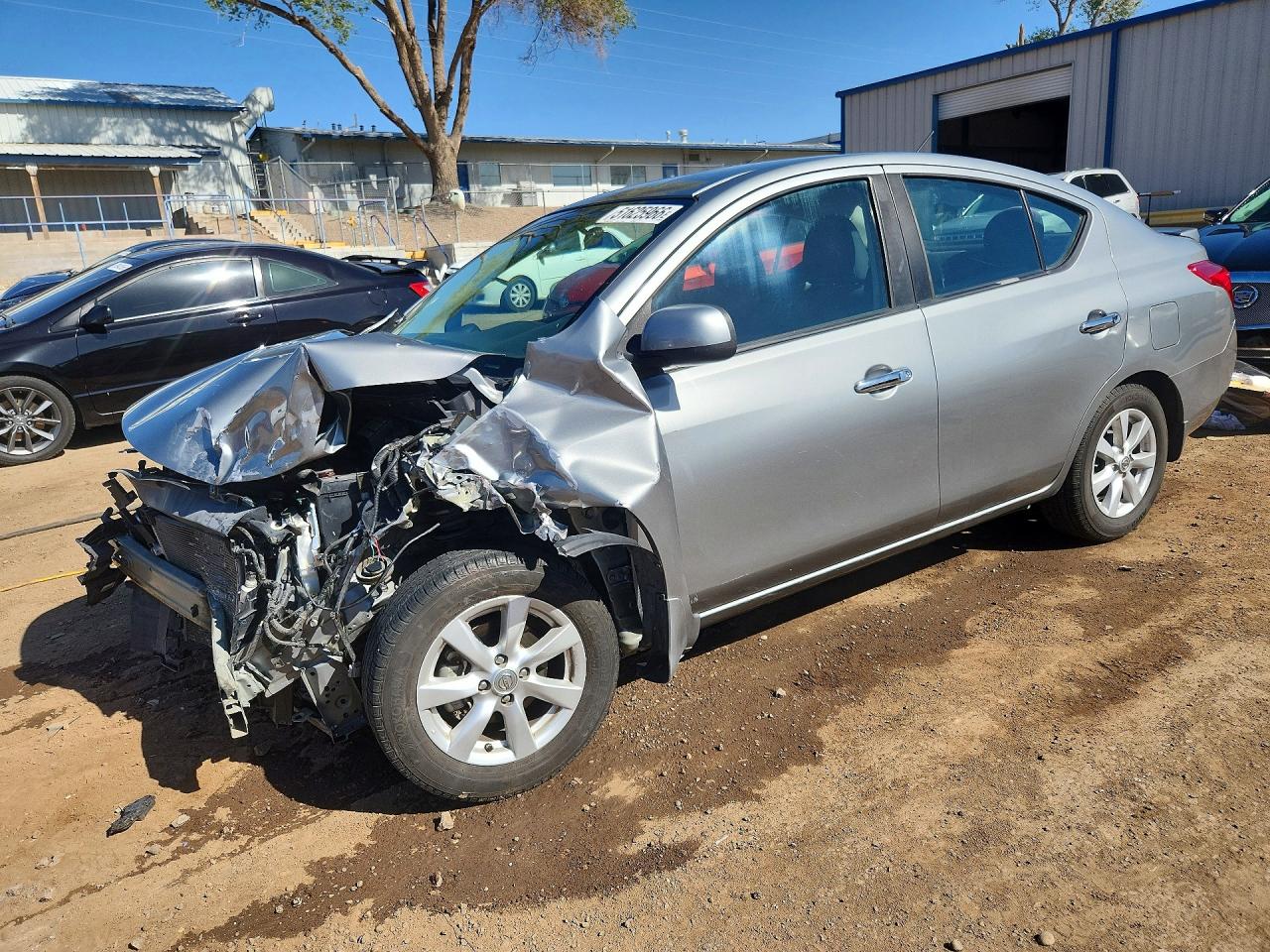 2014 NISSAN VERSA