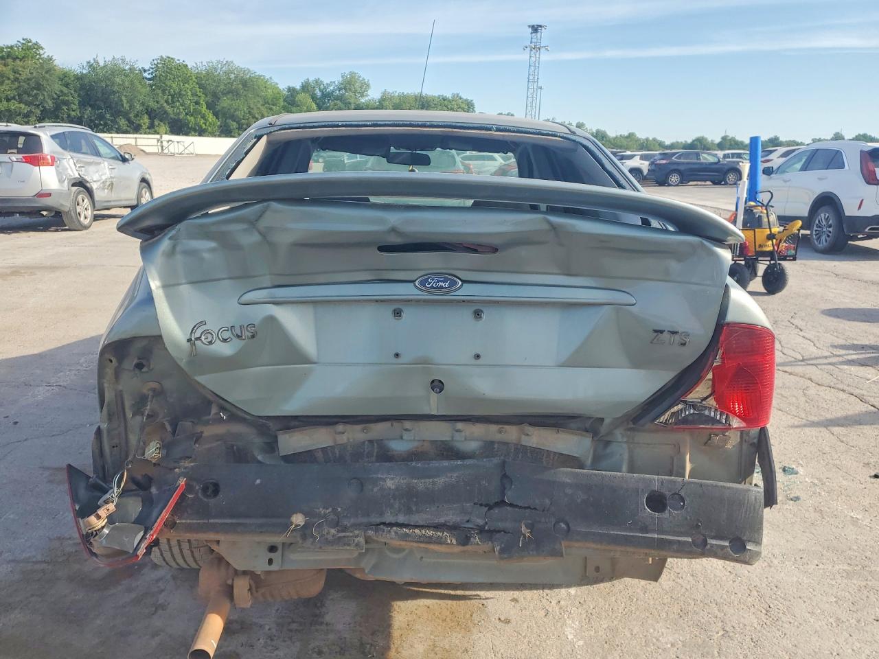 2003 FORD FOCUS ZTS photo 16