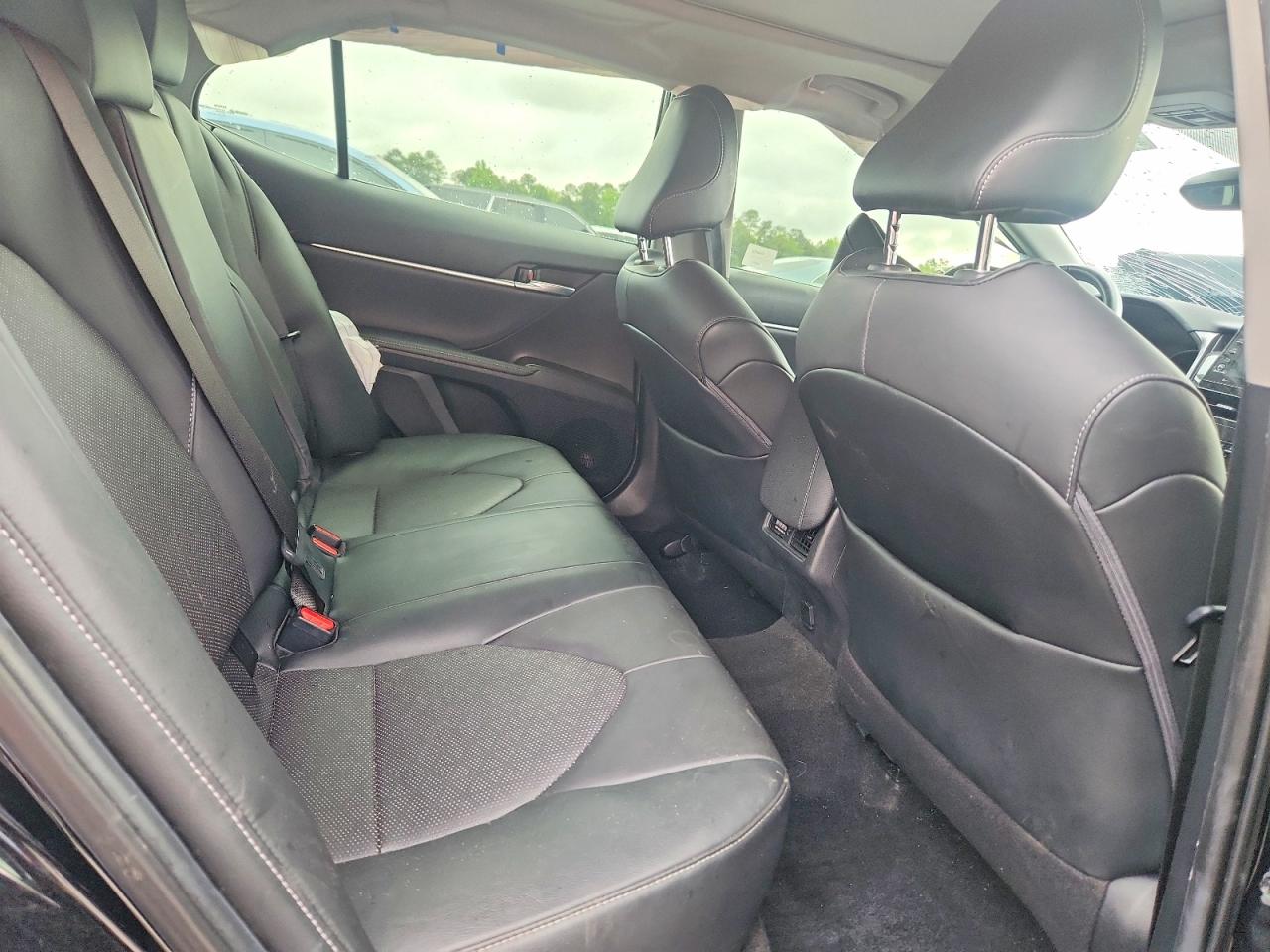 2021 TOYOTA CAMRY XSE photo 19