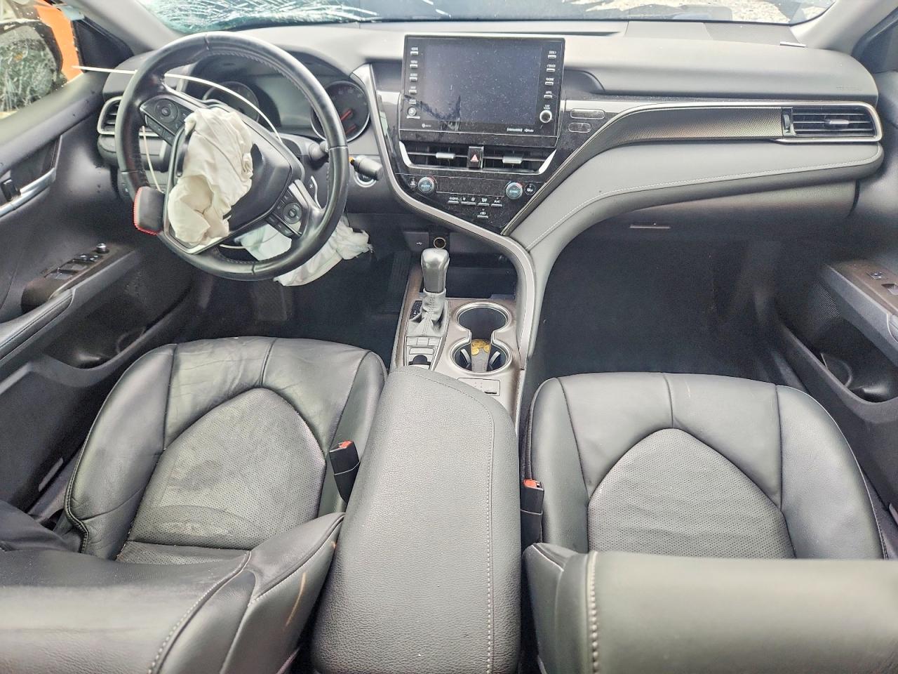 2021 TOYOTA CAMRY XSE photo 15