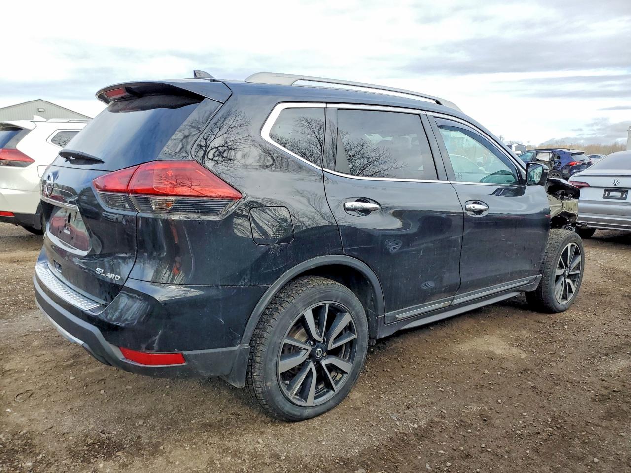2018 NISSAN ROGUE S photo 5
