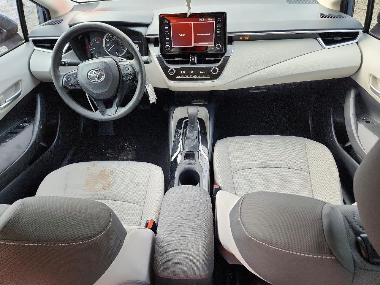 2021 TOYOTA COROLLA LE photo 22