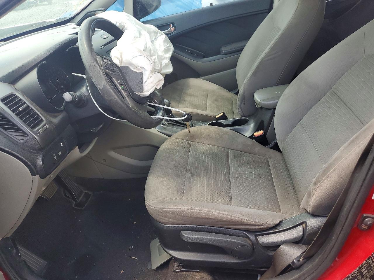 2015 KIA FORTE LX photo 13