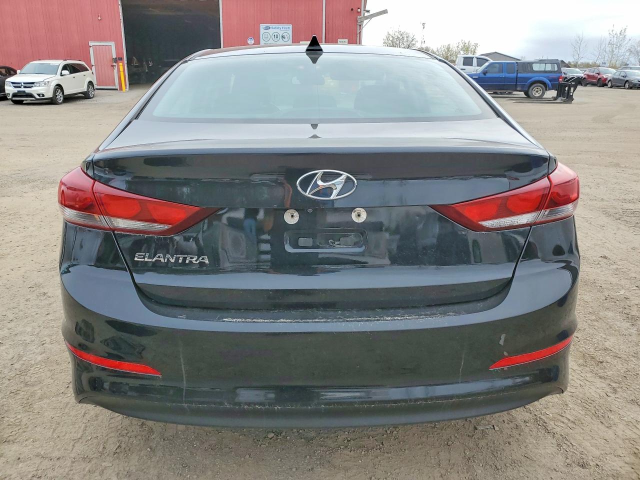 2017 HYUNDAI ELANTRA SE photo 11