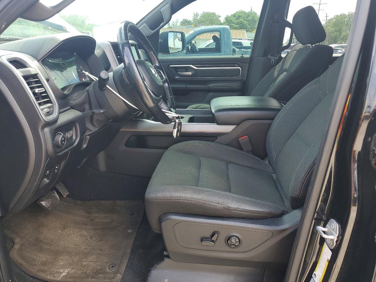 2019 RAM 1500 BIG HORN photo 13