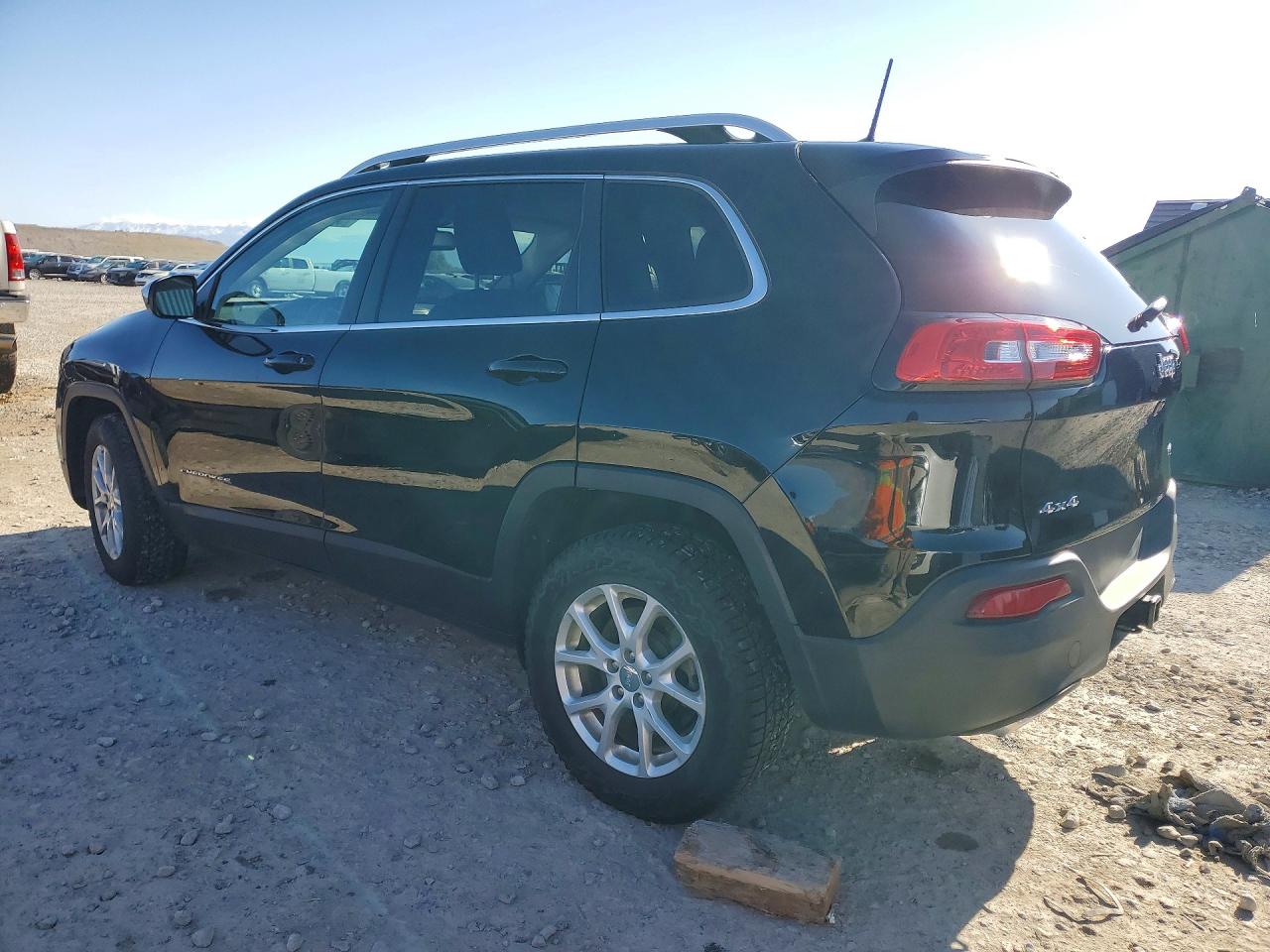 2017 JEEP CHEROKEE LATITUDE photo 3