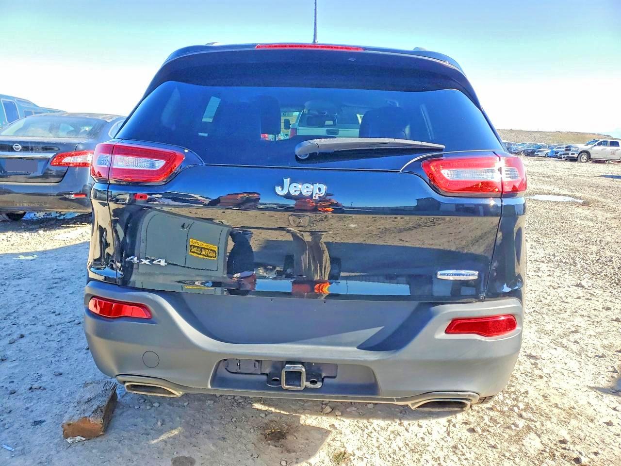 2017 JEEP CHEROKEE LATITUDE photo 11