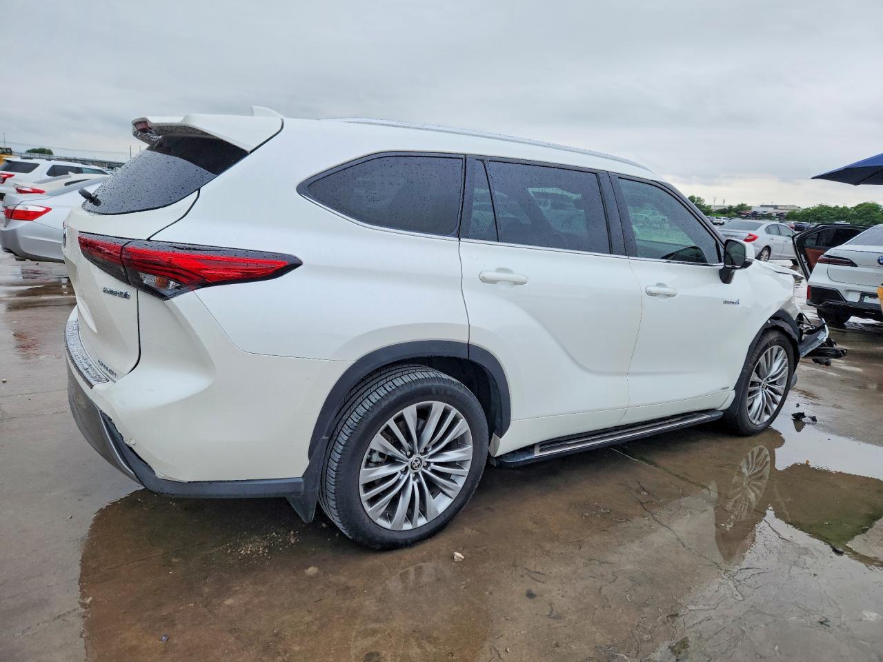 2021 TOYOTA HIGHLANDER HYBRID PLATINUM photo 5
