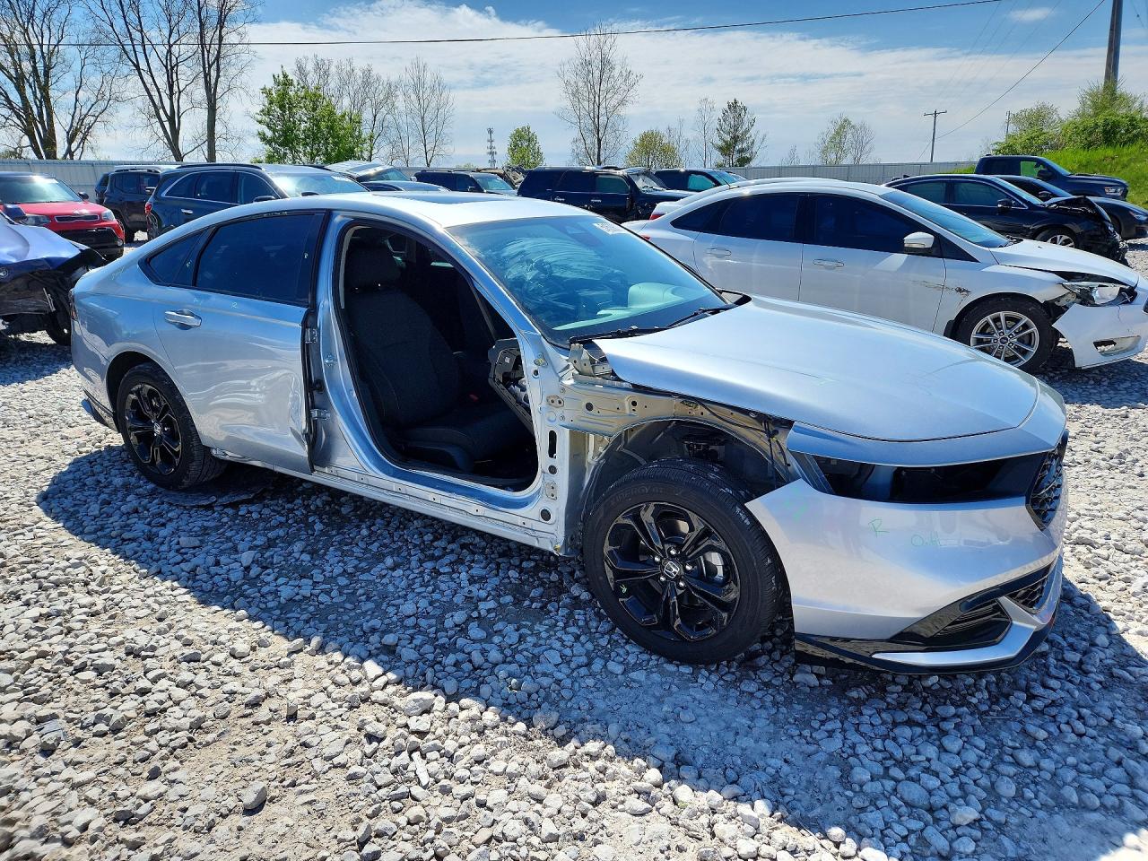 2025 HONDA ACCORD SE photo 4