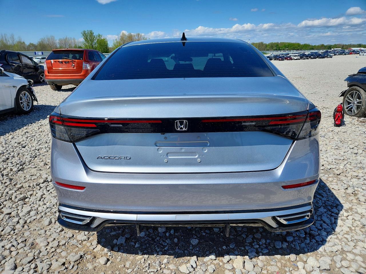 2025 HONDA ACCORD SE photo 6