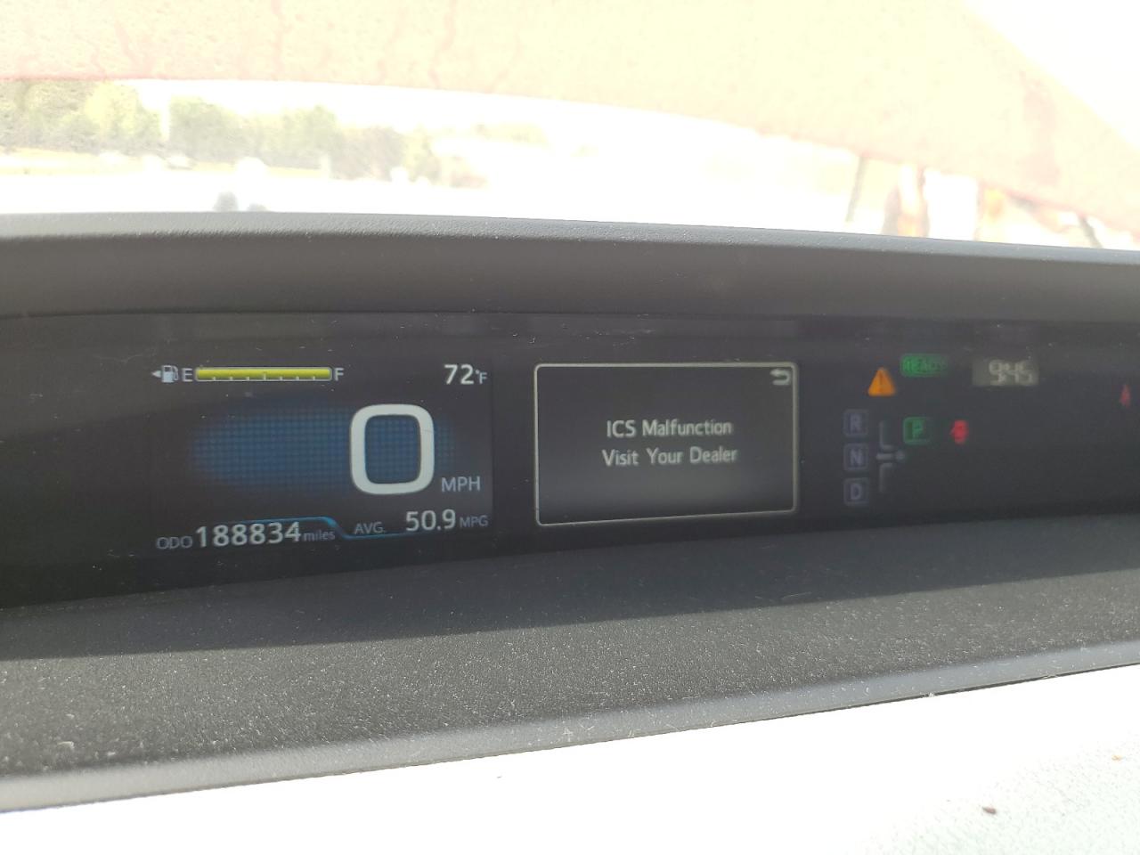 2018 TOYOTA PRIUS photo 33
