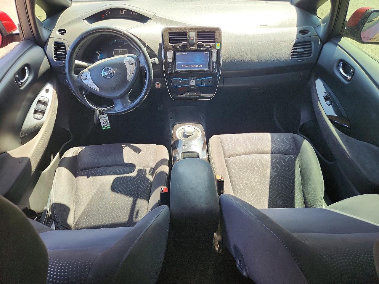 2013 NISSAN LEAF S photo 22