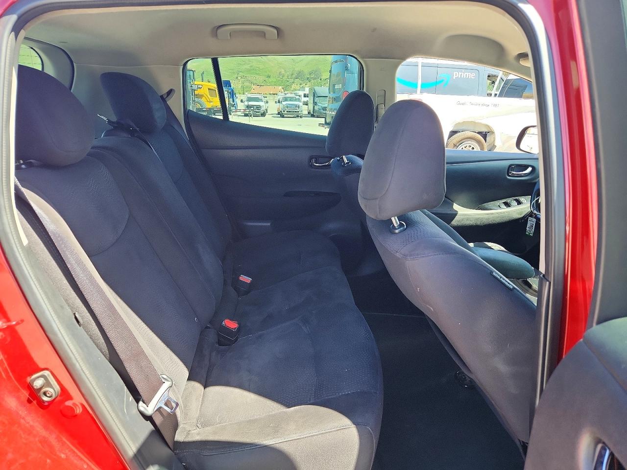 2013 NISSAN LEAF S photo 28