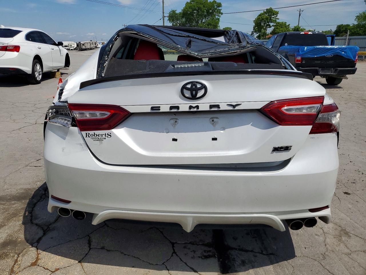 2019 TOYOTA CAMRY XSE photo 11