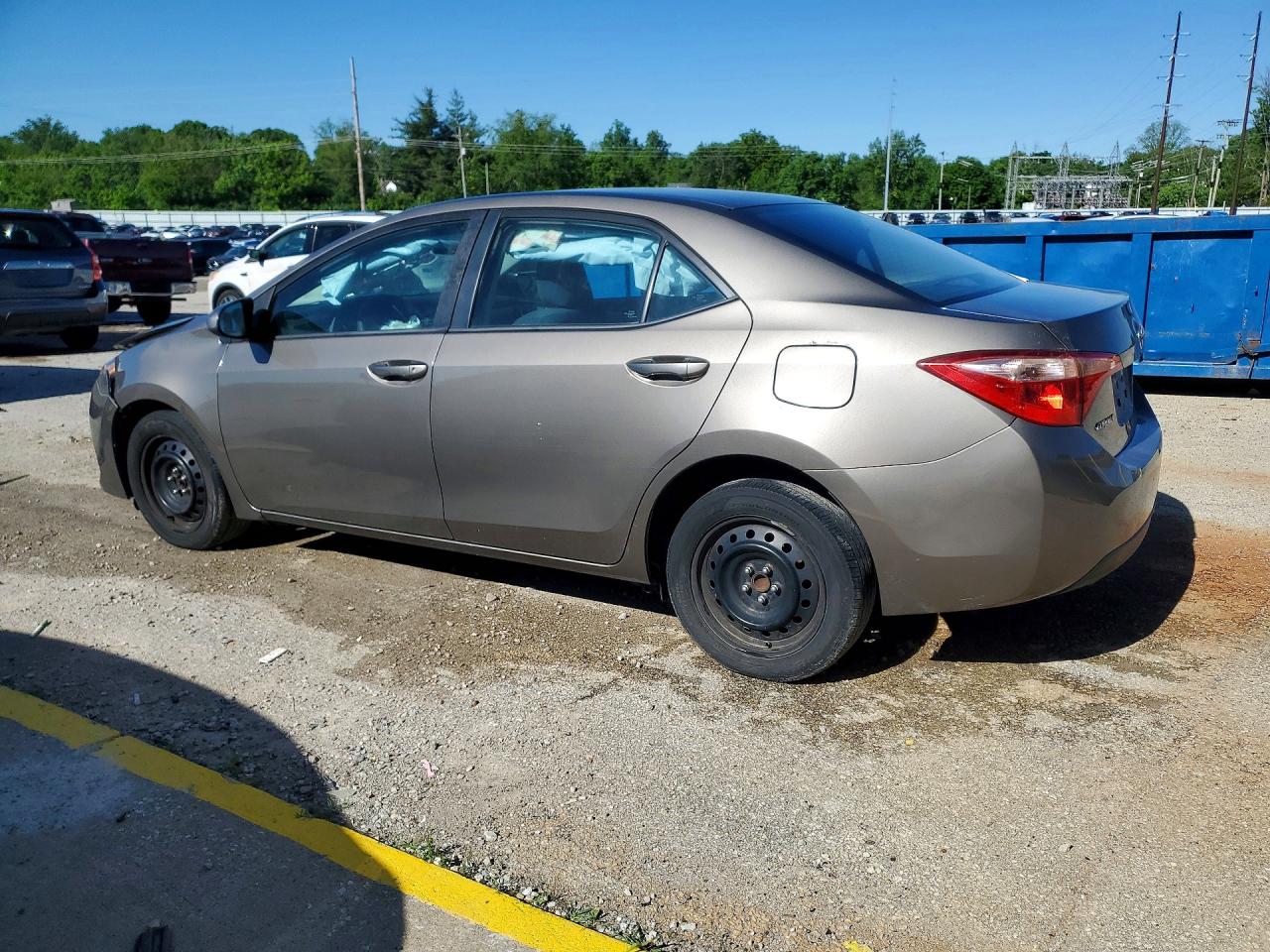 2019 TOYOTA COROLLA L photo 2