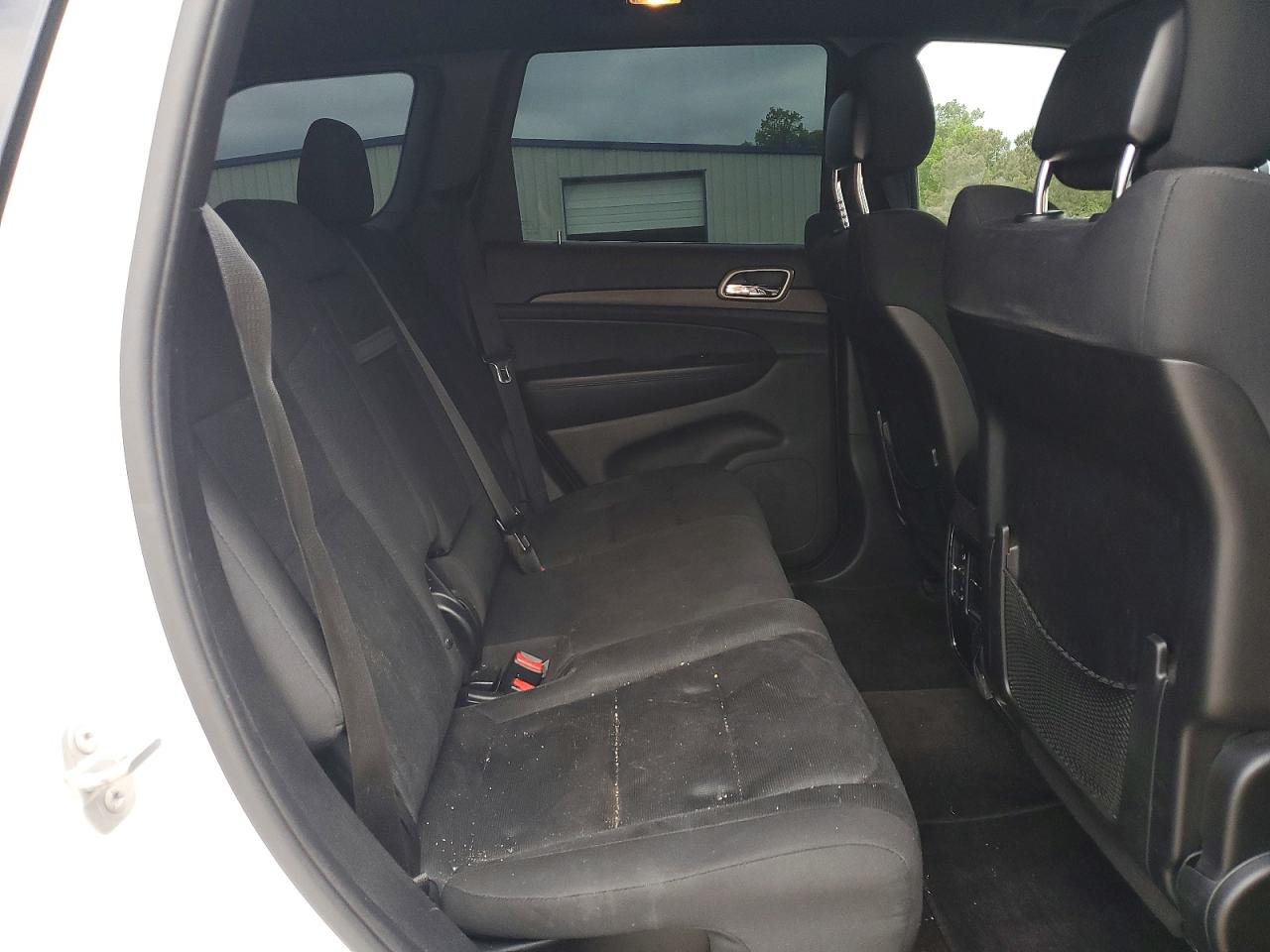 2015 JEEP GRAND CHEROKEE LAREDO photo 11