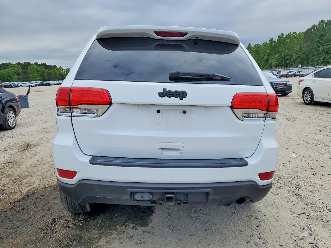 2015 JEEP GRAND CHEROKEE LAREDO photo 6