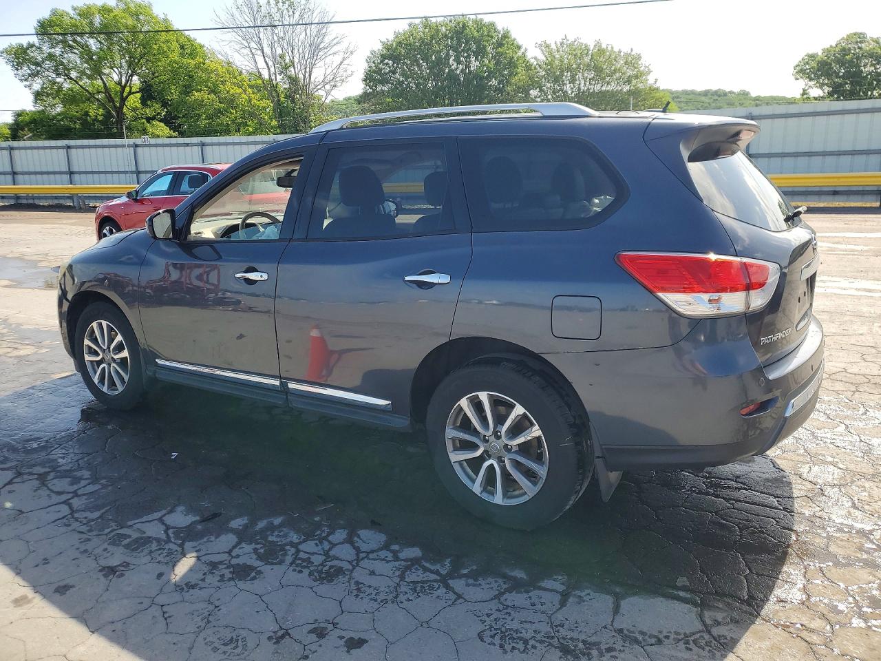 2013 NISSAN PATHFINDER S photo 4