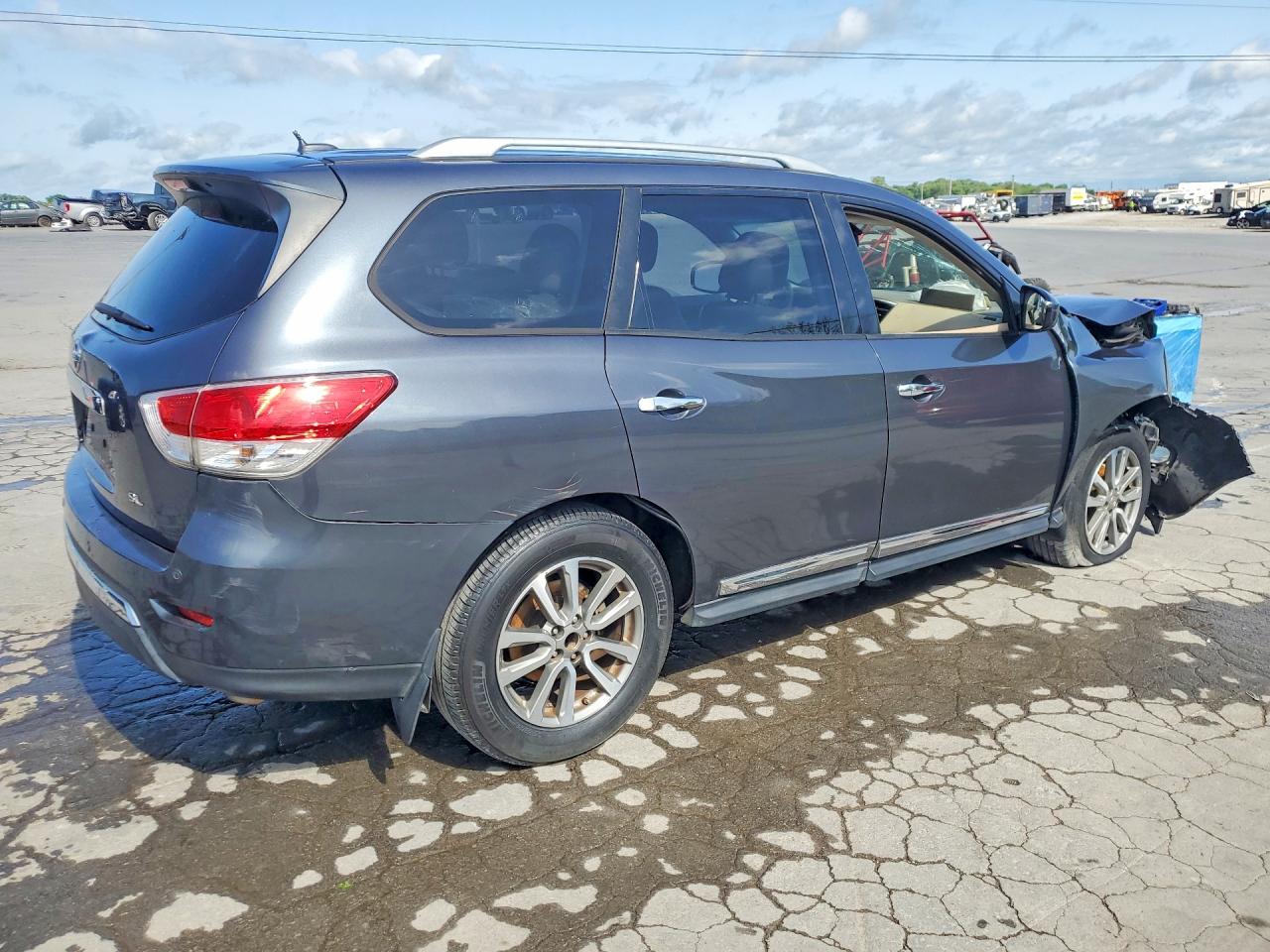2013 NISSAN PATHFINDER S photo 7
