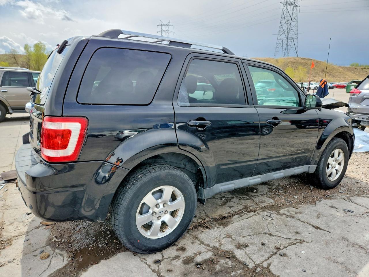 2010 FORD ESCAPE LIMITED photo 3